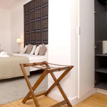 Apartment Lovely In - Minutes Ride To The Beach Lissabon